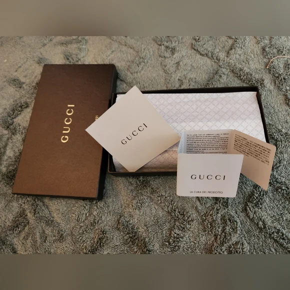 Gucci - MicroGuccissima Zippy Wallet - Picture 11 of 11